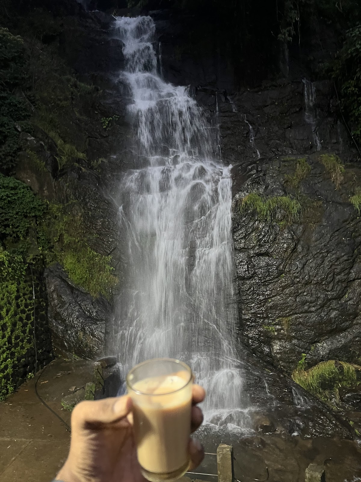 Valanjanganam waterfalls
