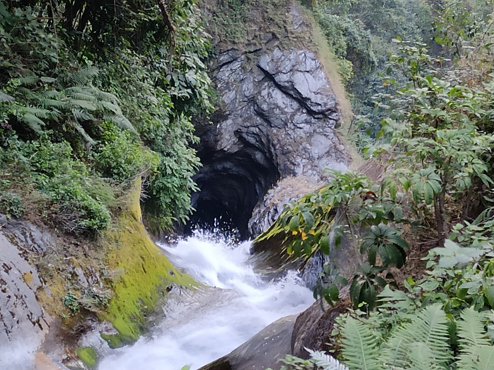 Waterfalls near Lolaygaon