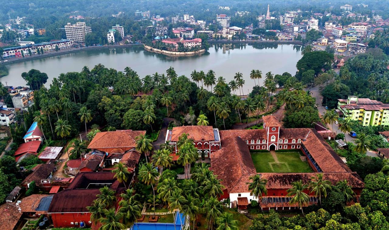 Sawantwadi Palace Boutique Art Hotel