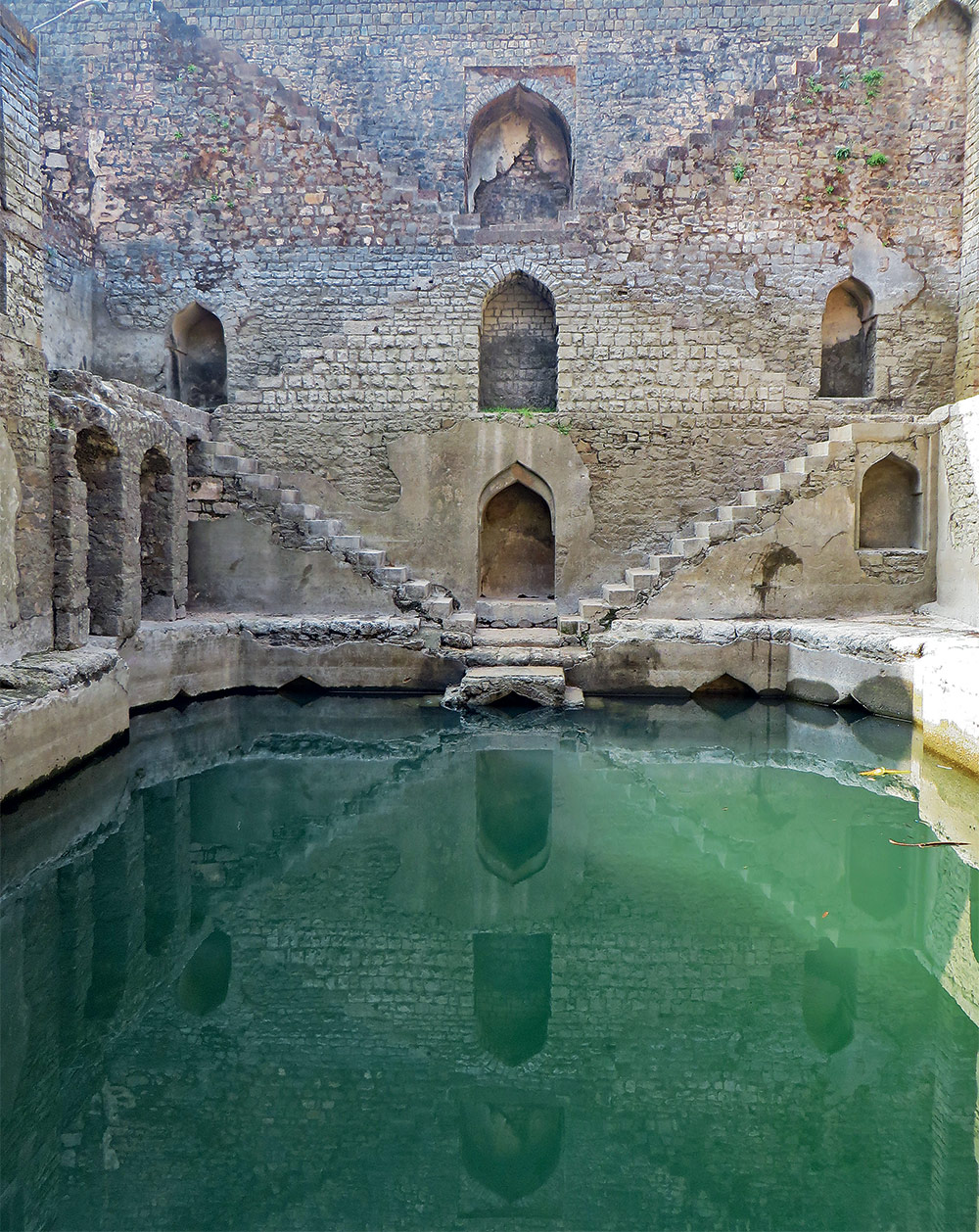 Mandu Stepwells and Baolis