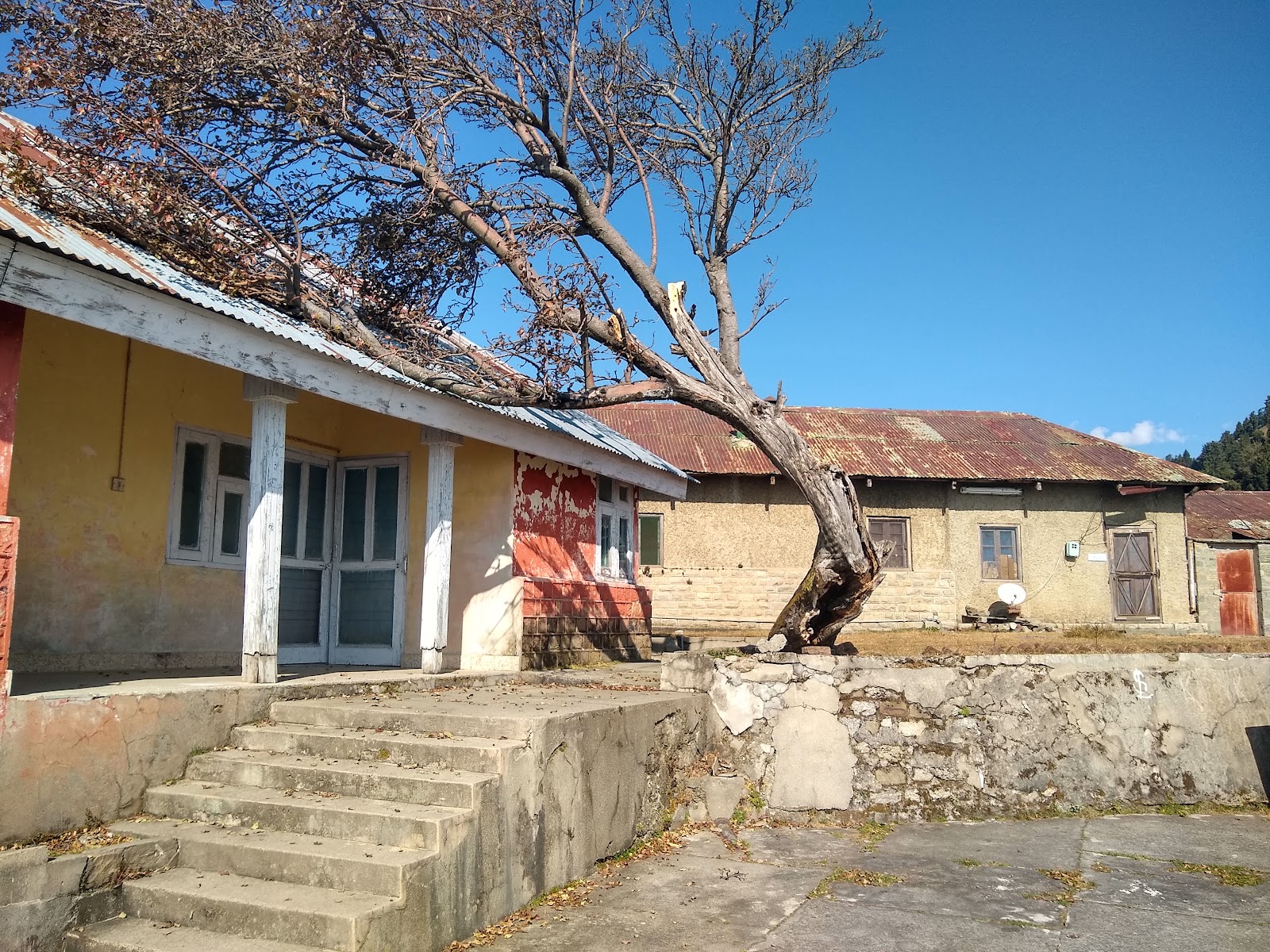 Joginder Nagar Valley viewpoints