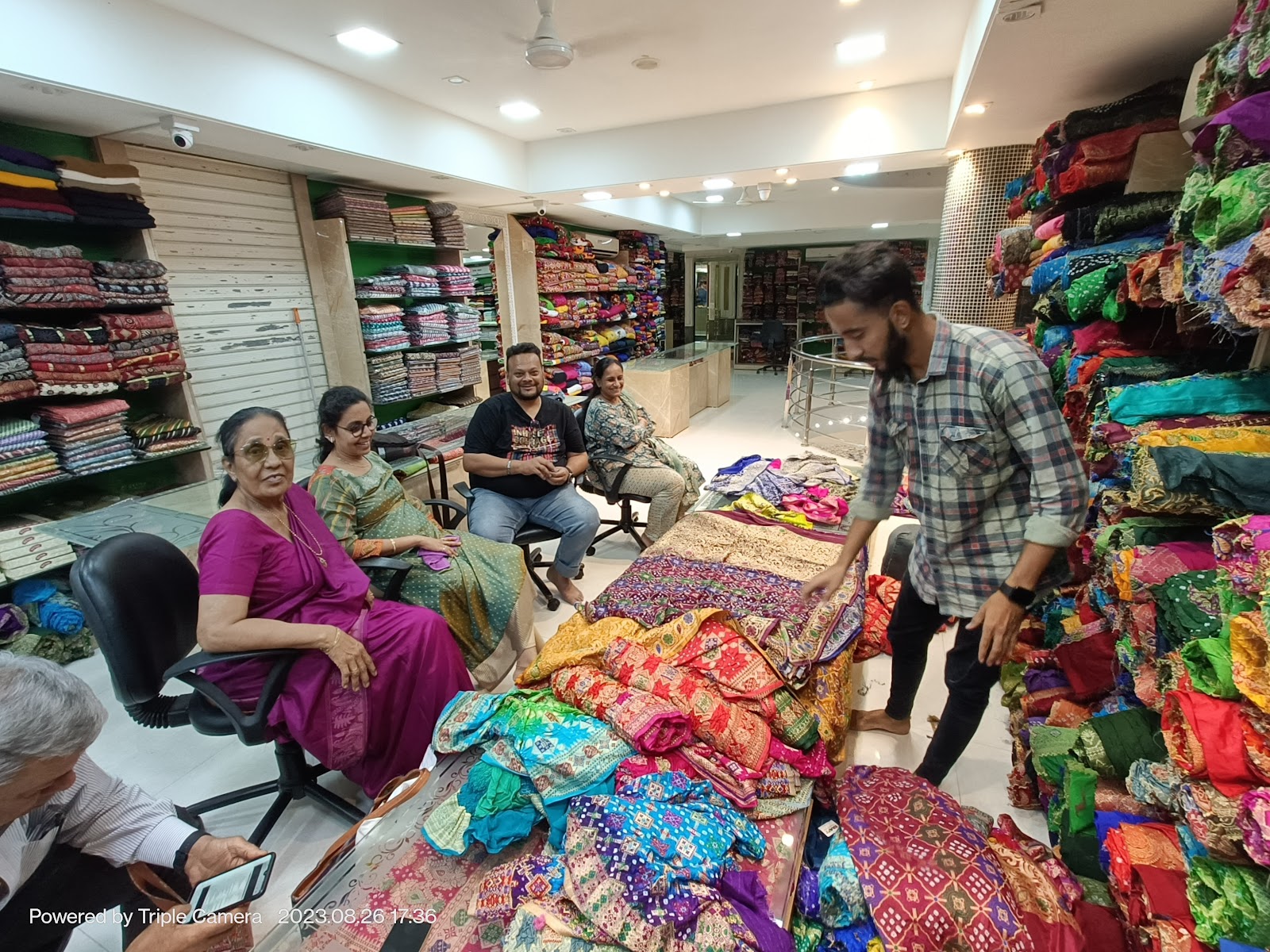 Local Pottery and Handicraft Workshops