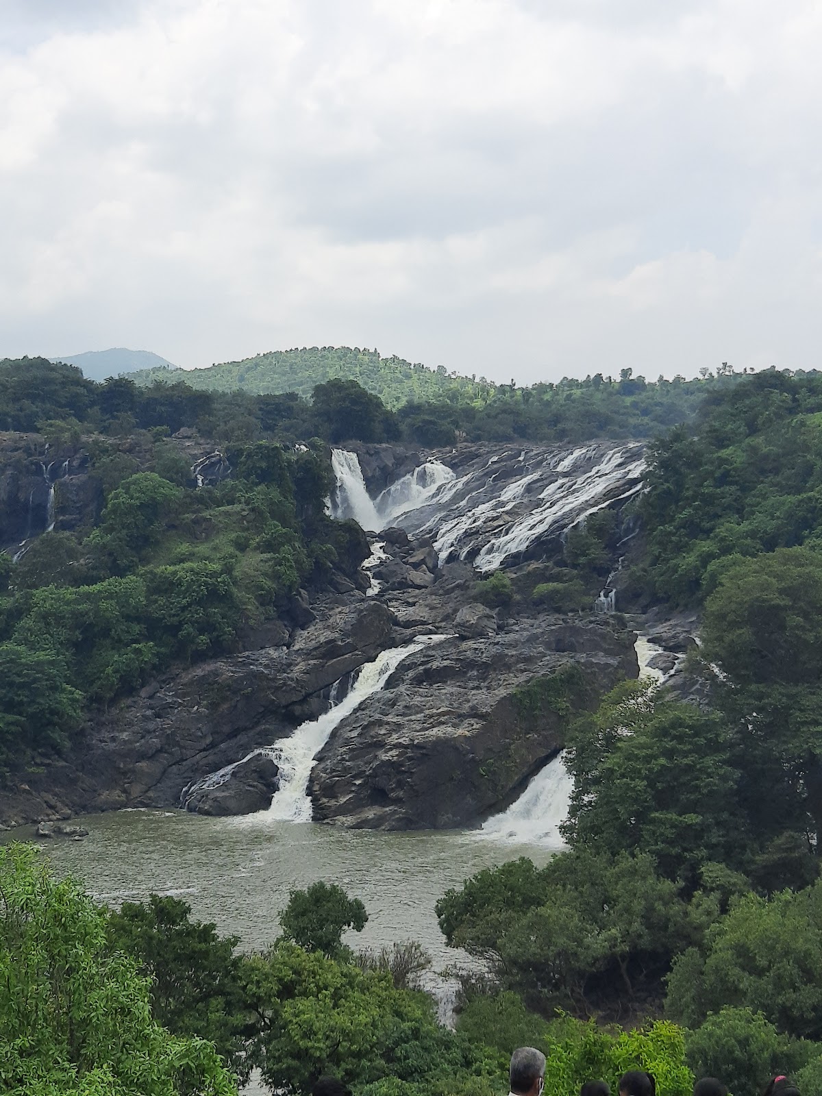 Shivanasamudra Falls