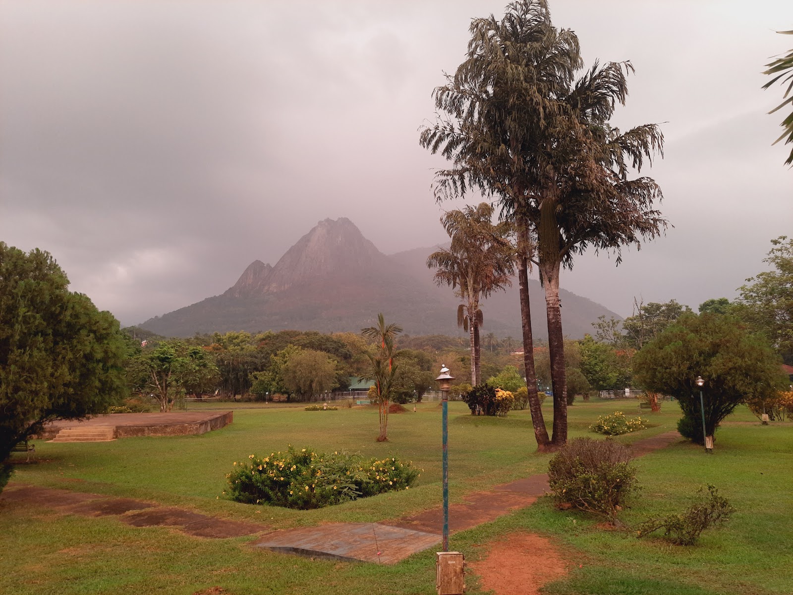Kanjirapuzha Dam and Garden