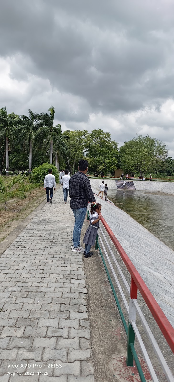 Mau Botanical Garden