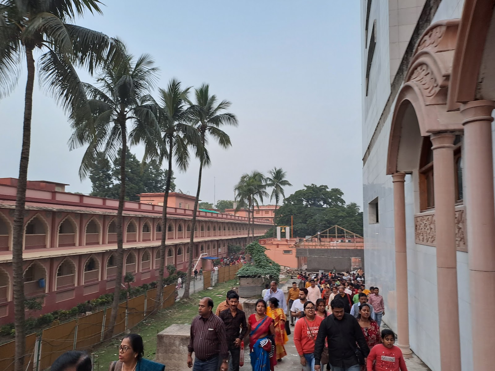 Mayapur Chandradoya Mandir