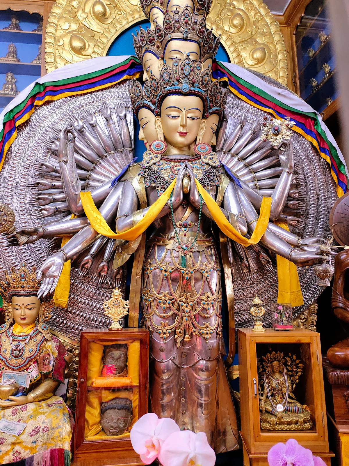 Tsuglagkhang Complex