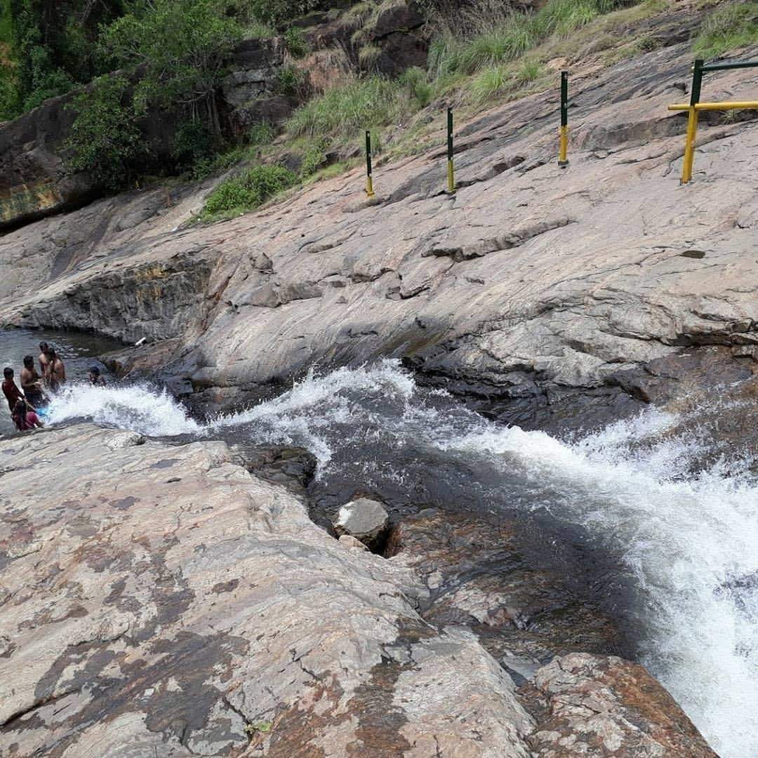 Kumbakkarai Falls