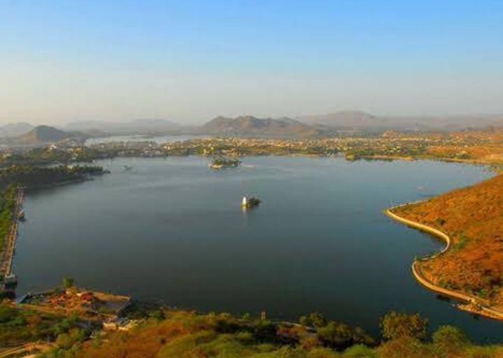 Fateh Sagar Lake