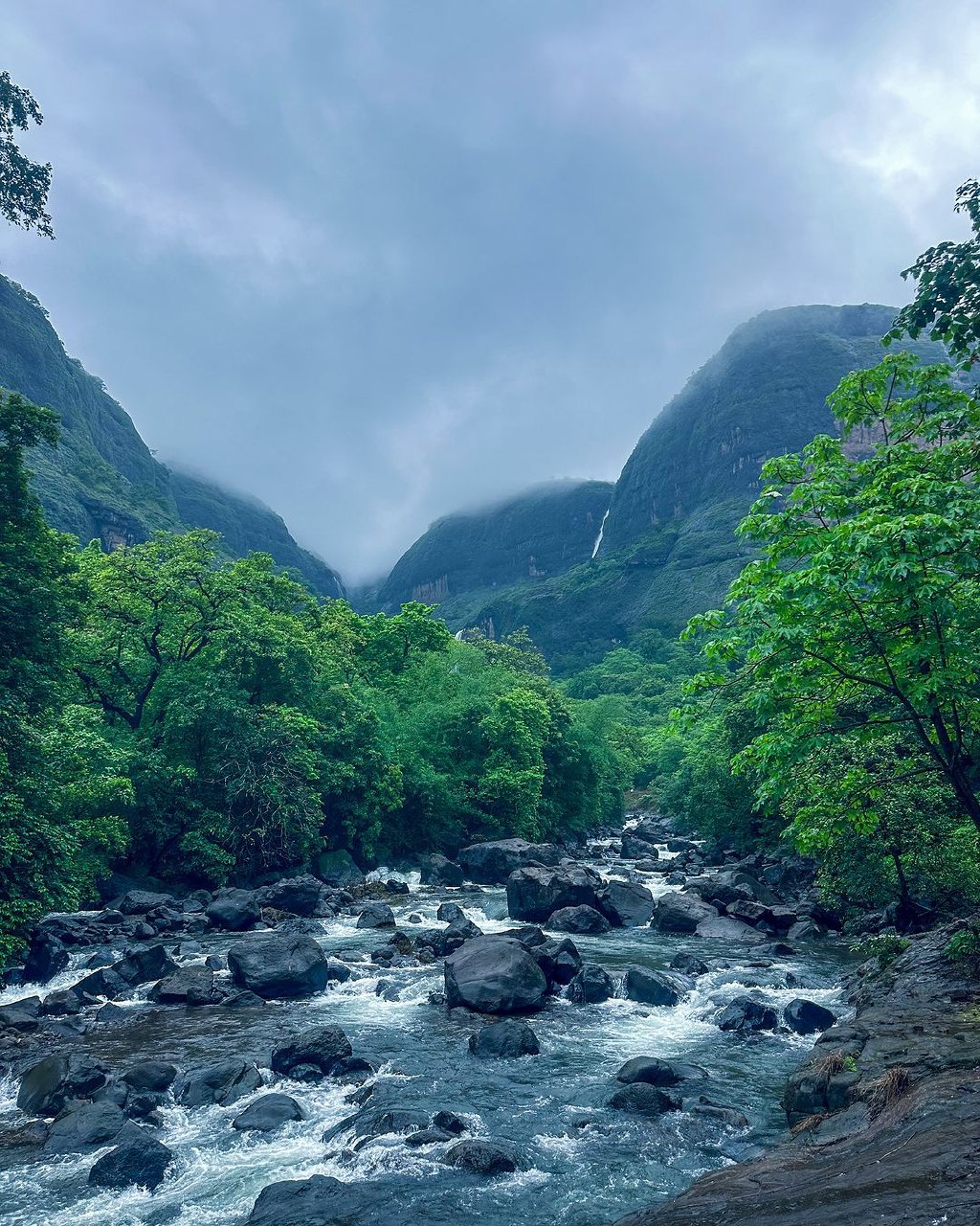 Devkund Waterfall