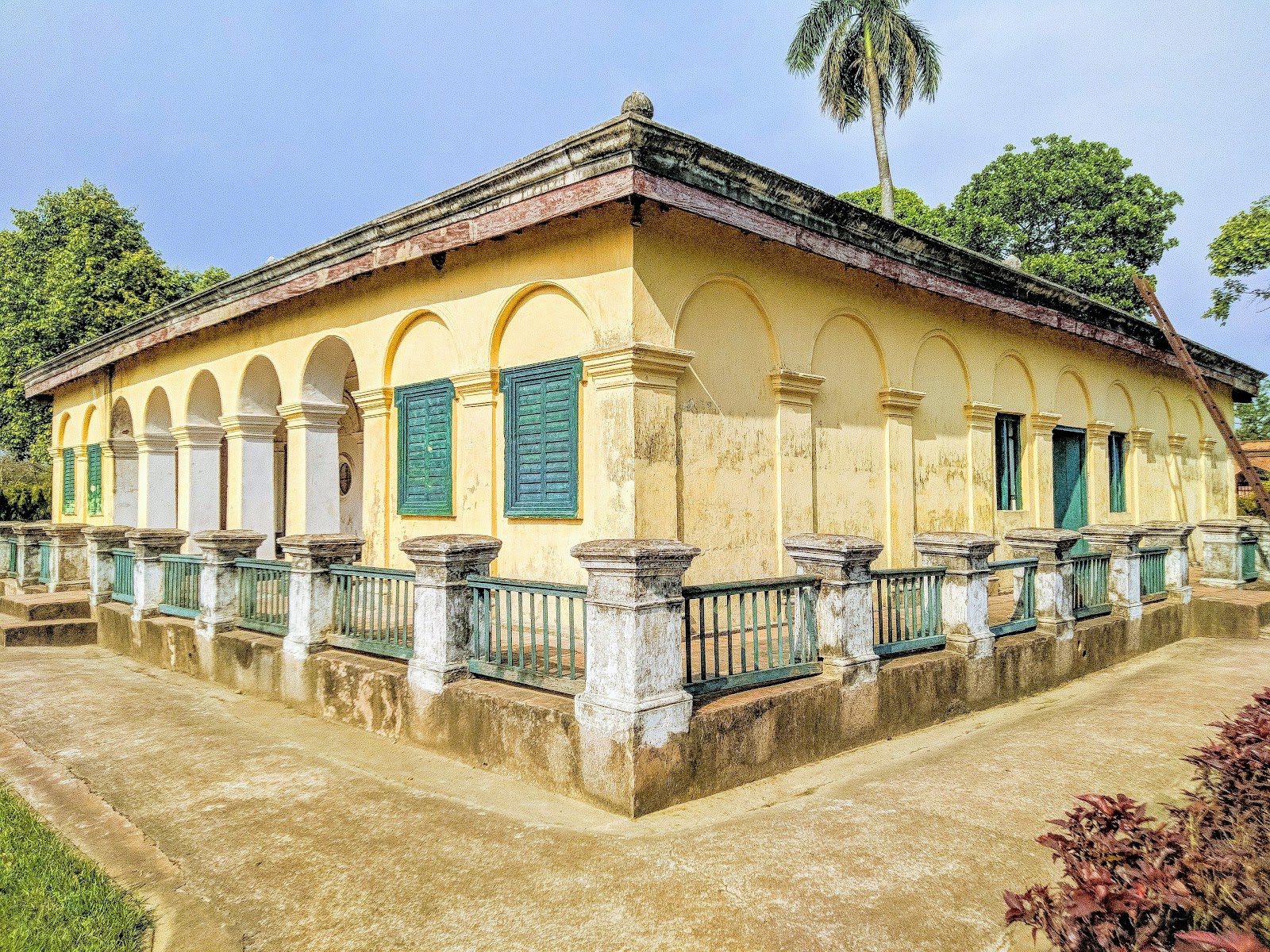 Tomb of Siraj ud-Daulah