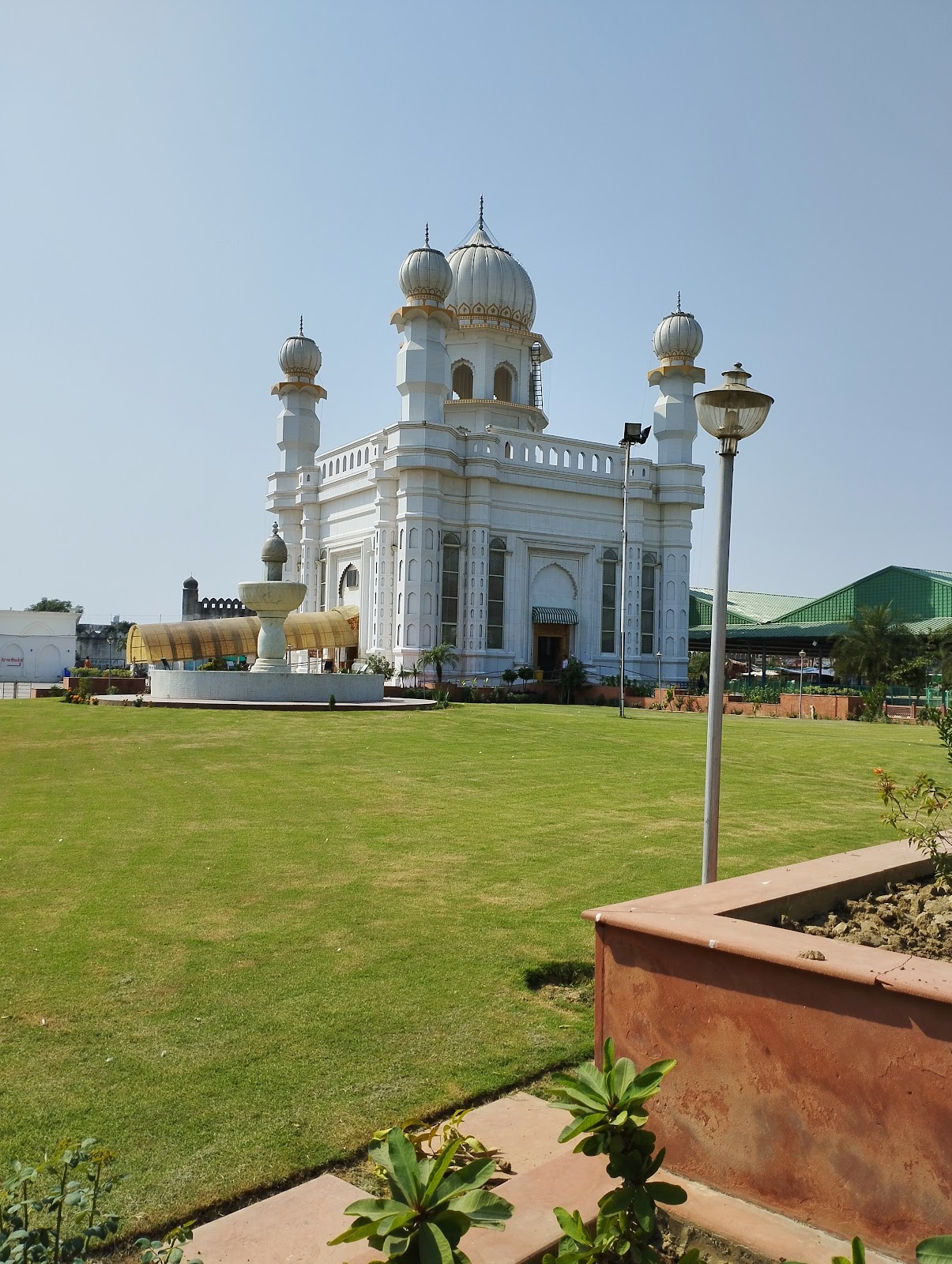 Baba Lal Badshah Darbar