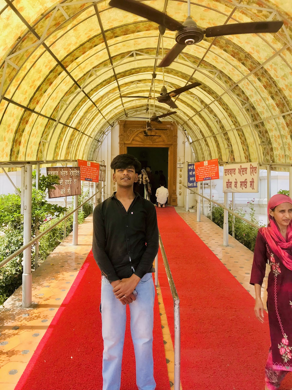 Baba Lal Badshah Darbar