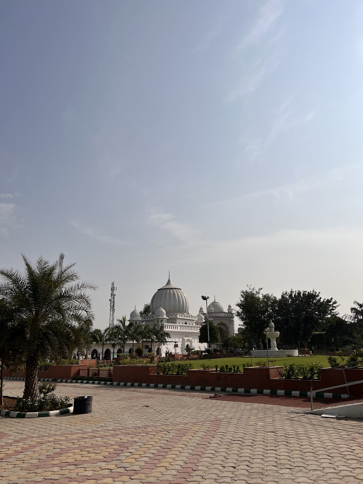 Baba Lal Badshah Darbar