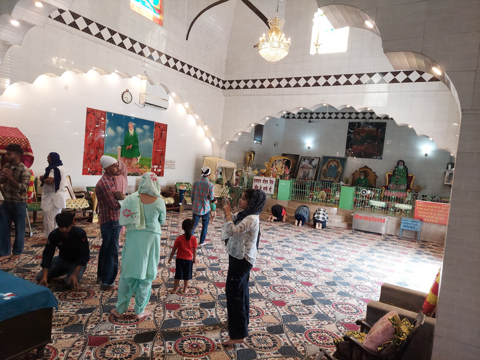 Baba Lal Badshah Darbar