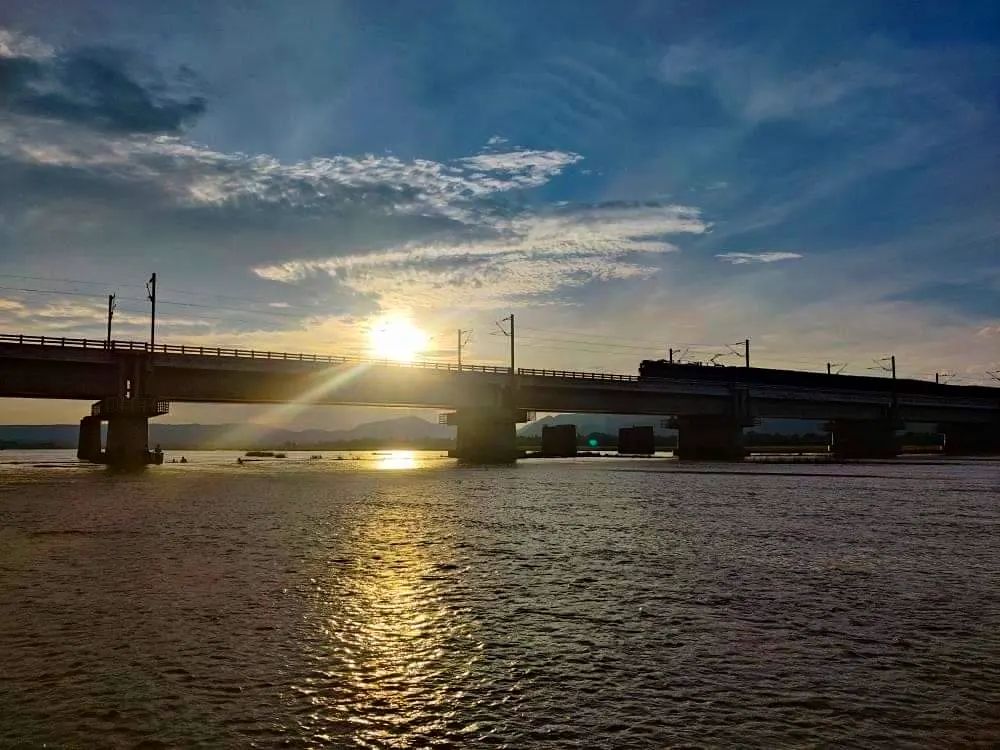 Scenic Countryside Drive