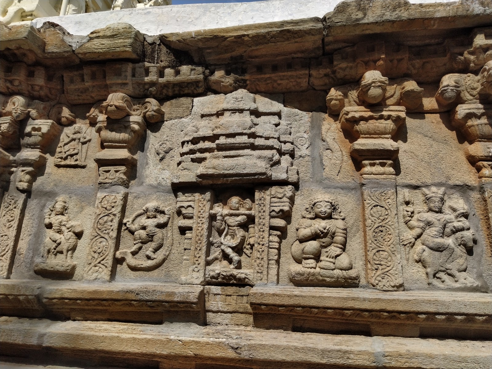 Sri Lakshmi Narasimha Swamy Temple Nandalur