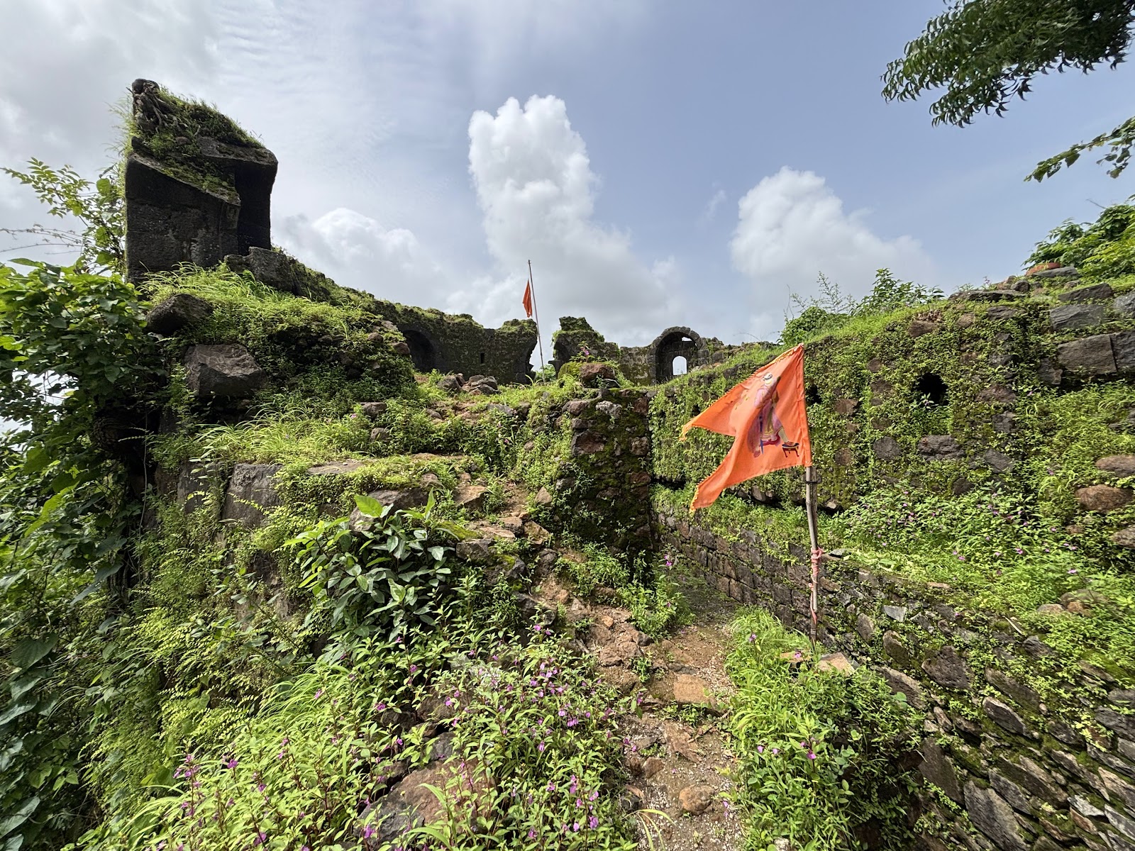 Belapur Fort Ruins