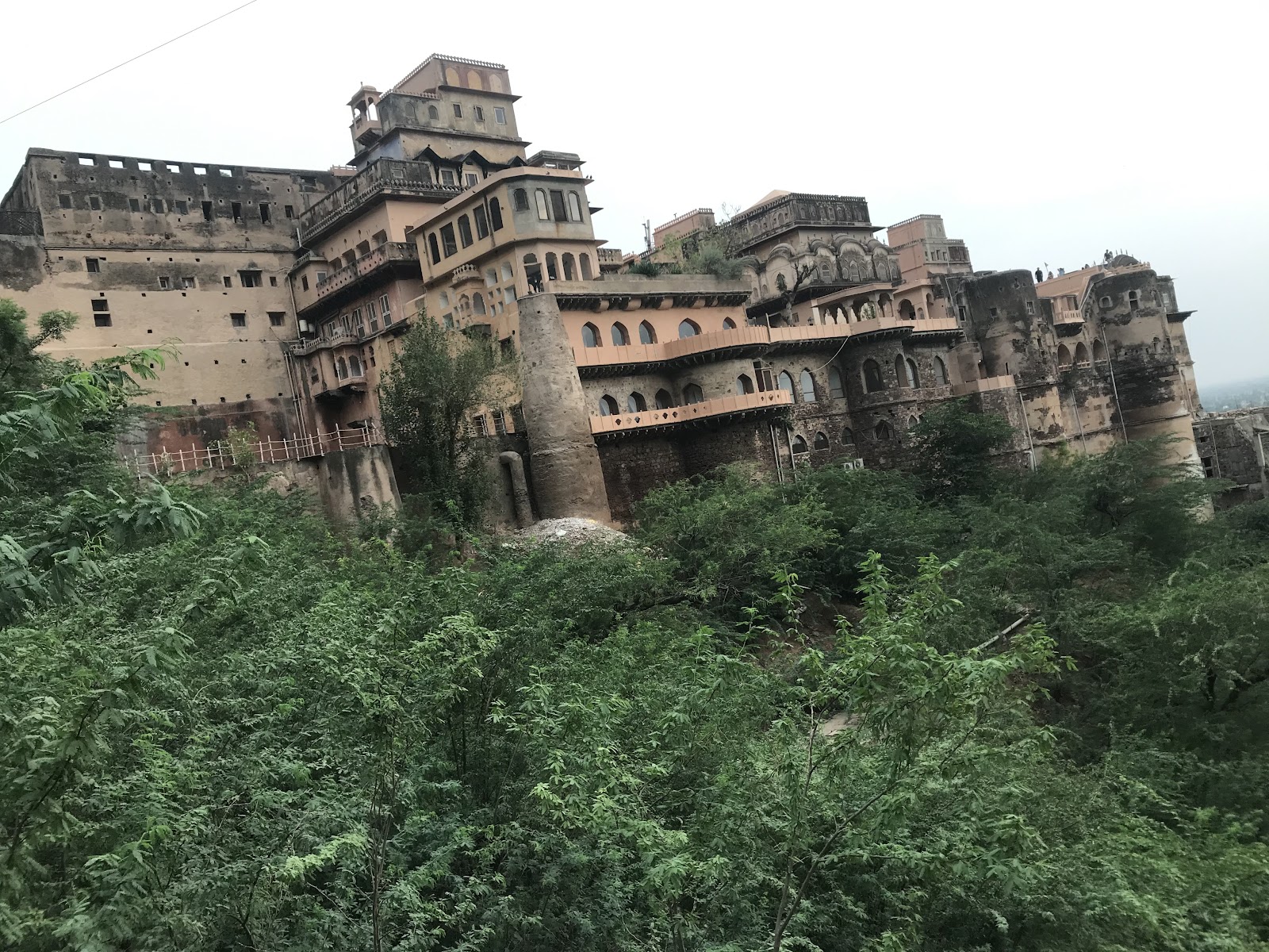 Neemrana village