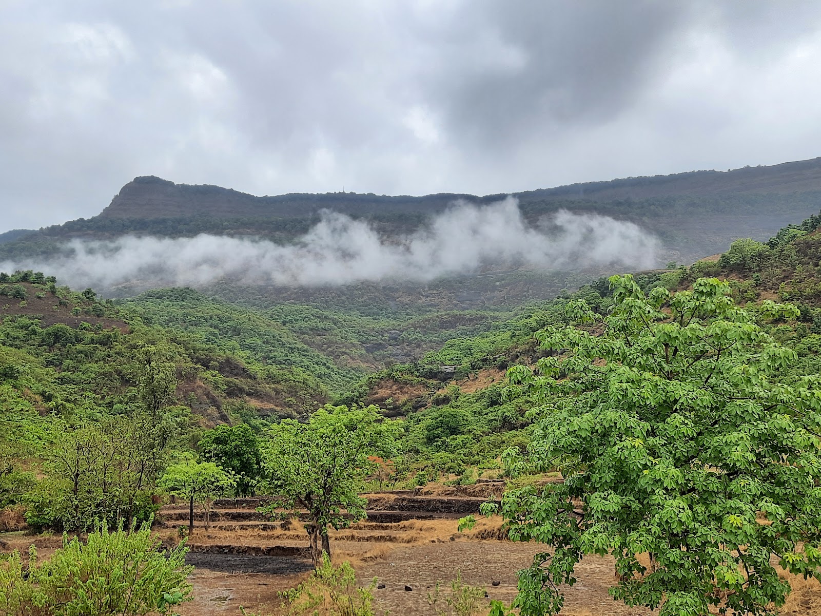 Peb Fort Vikatgad
