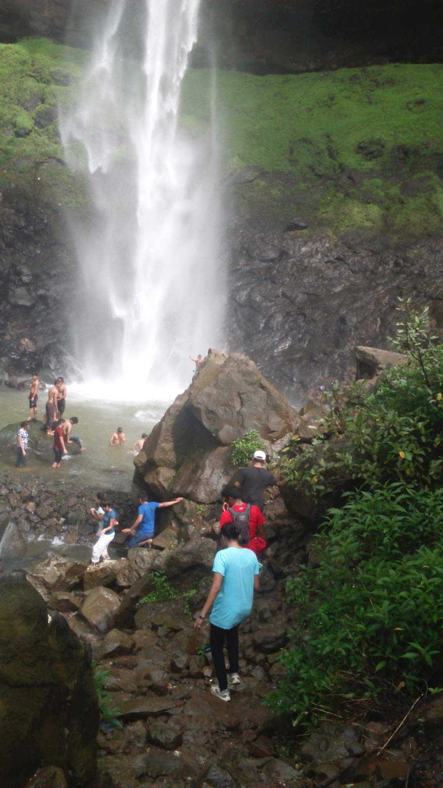 Pandavkada Falls