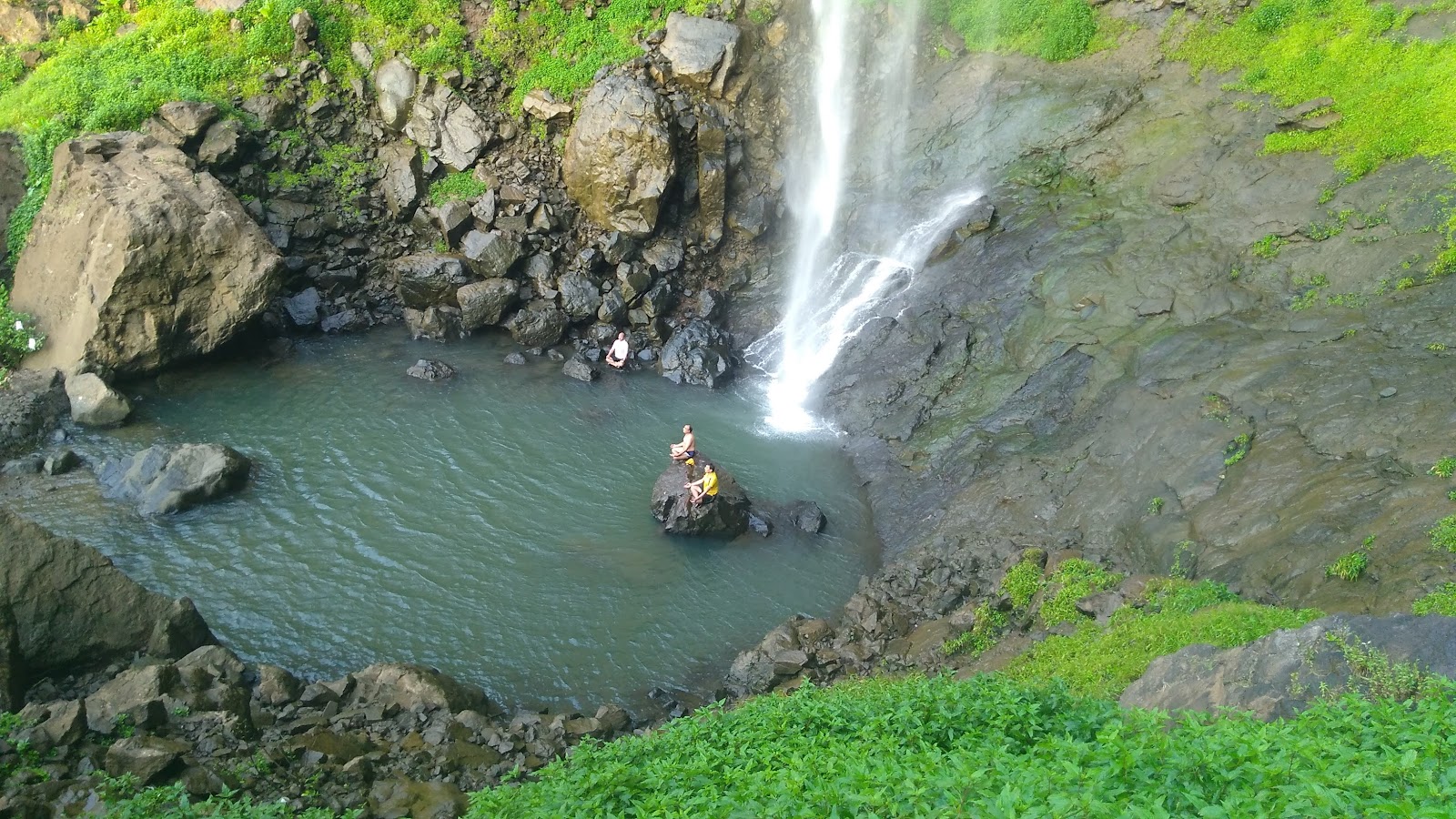 Pandavkada Falls