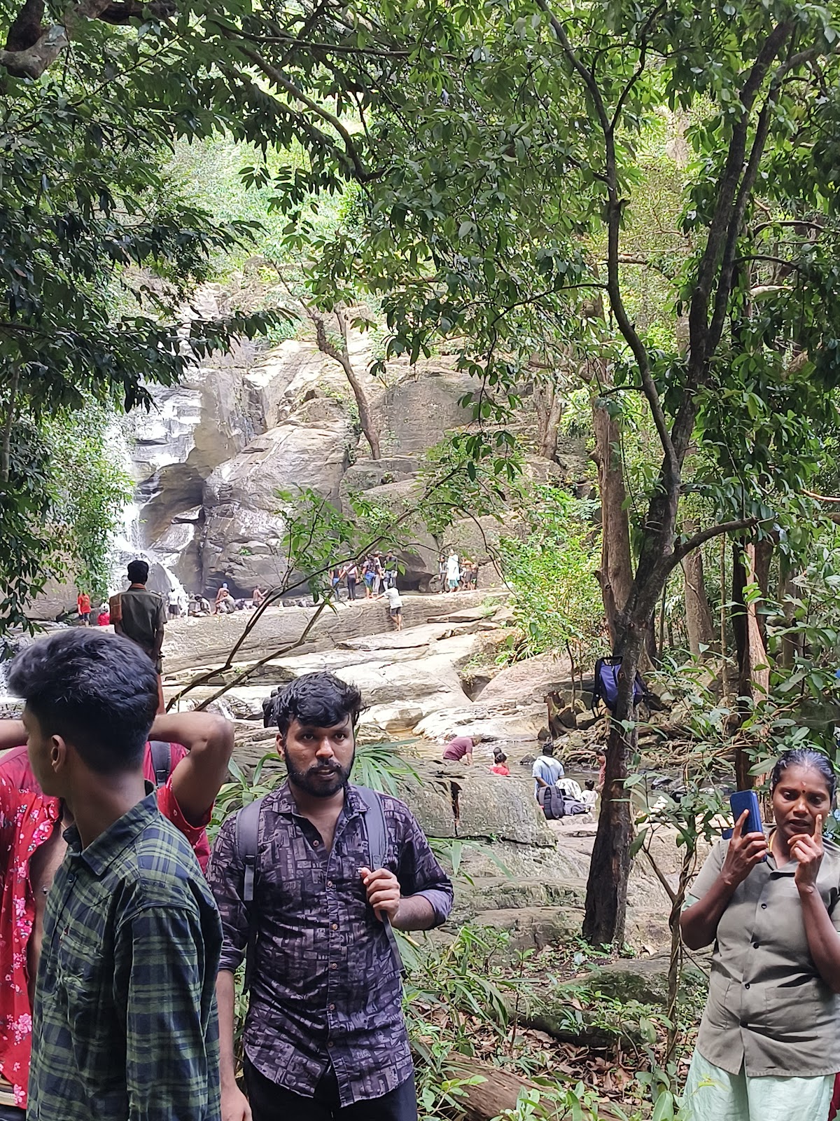 Vazhvanthol Viewpoint