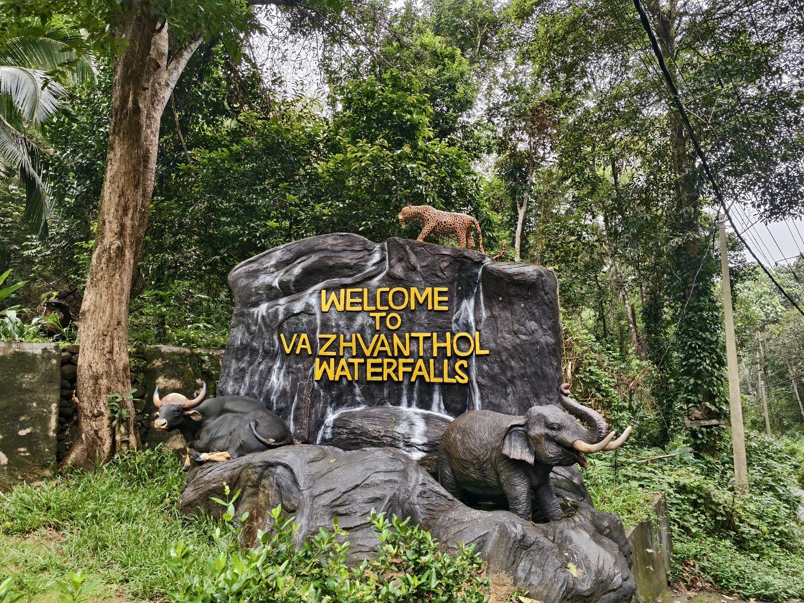 Vazhvanthol Viewpoint