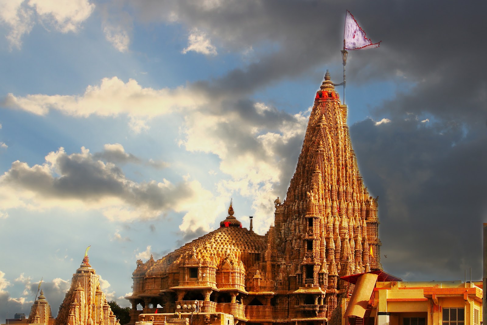 Shree Dwarkadhish Temple
