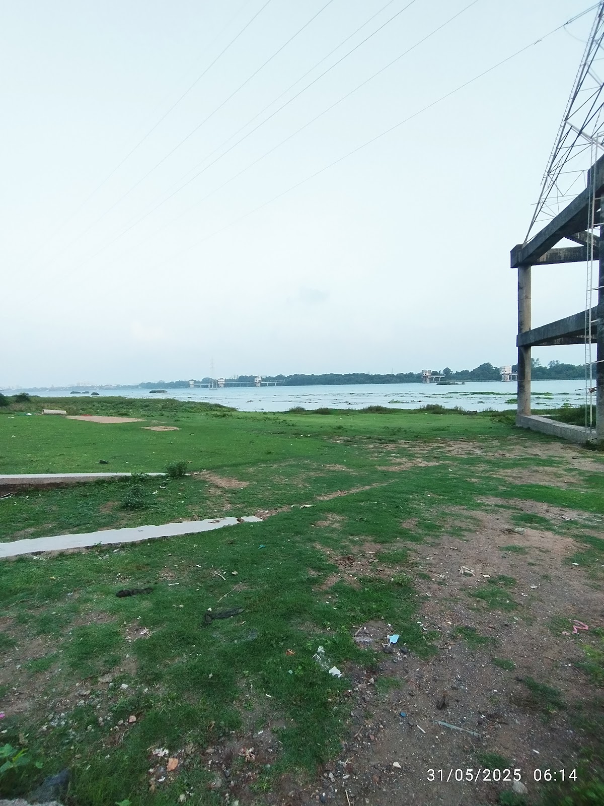 Tapi River Bank