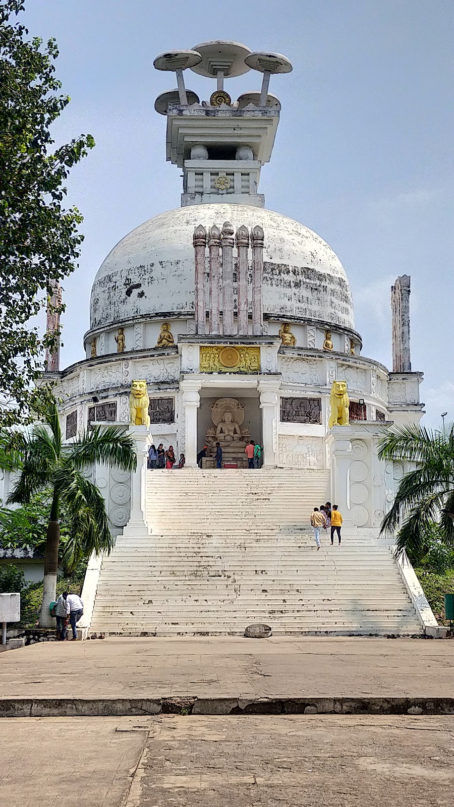 Dhauli Giri