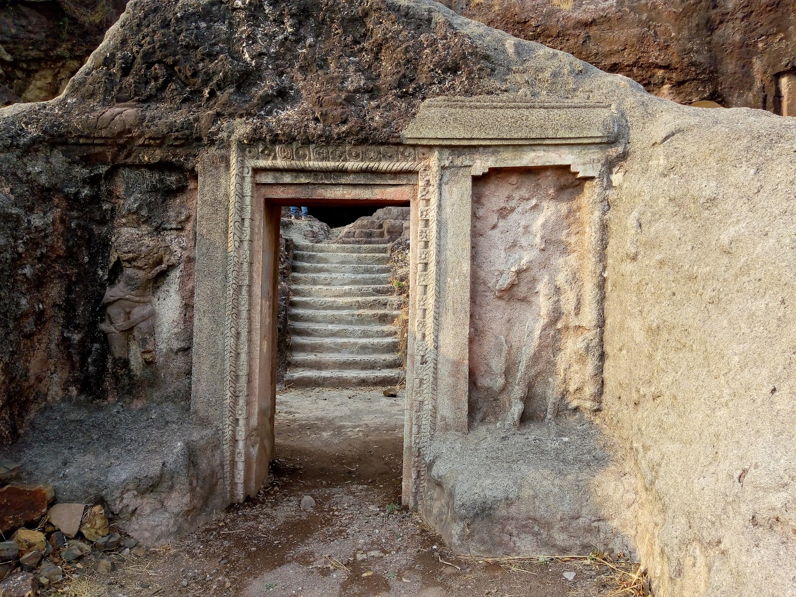 Dharashiv Caves