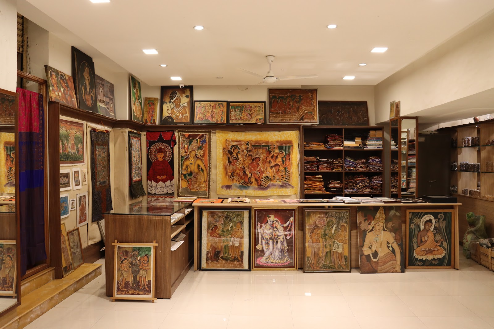 Local Handloom Centers