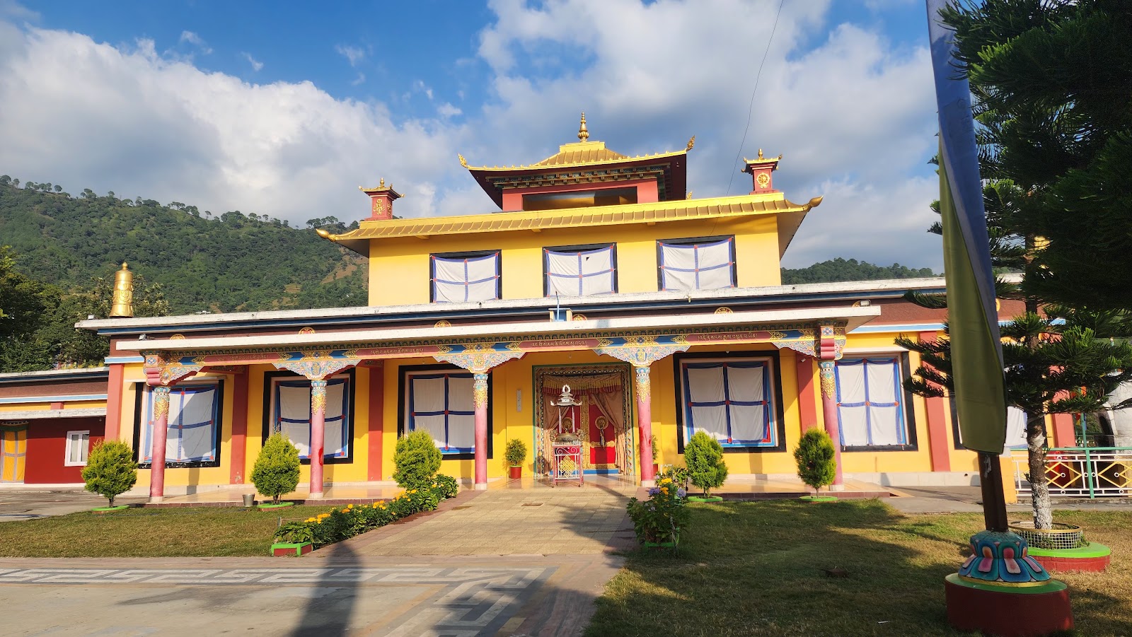 Tashi Jong Monastery