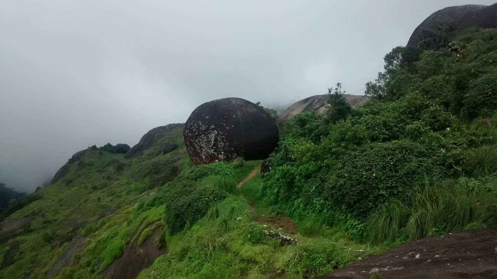 Thangalpara Rock