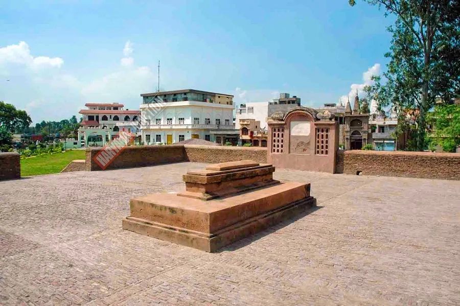 Kabuli Bagh Mosque