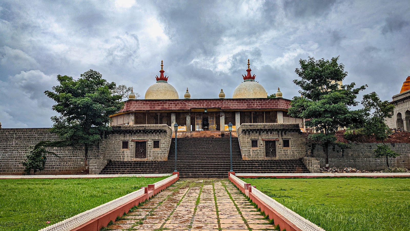 Shri Manik Prabhu Temple