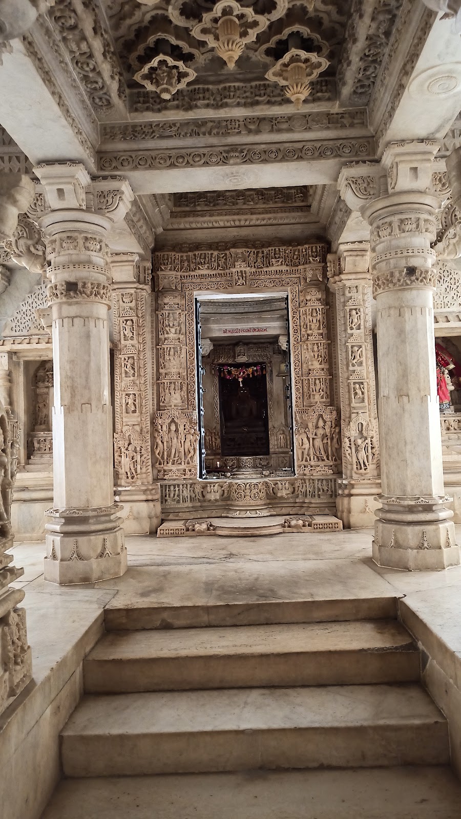 Kumbharia Jain Temple