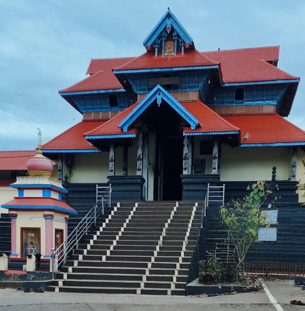 Aranmula Parthasarathy Temple