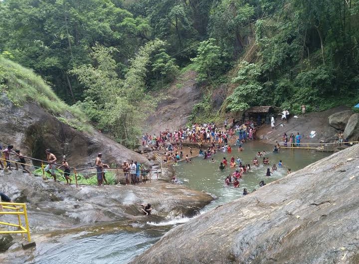 Kumbhavurutty Waterfalls