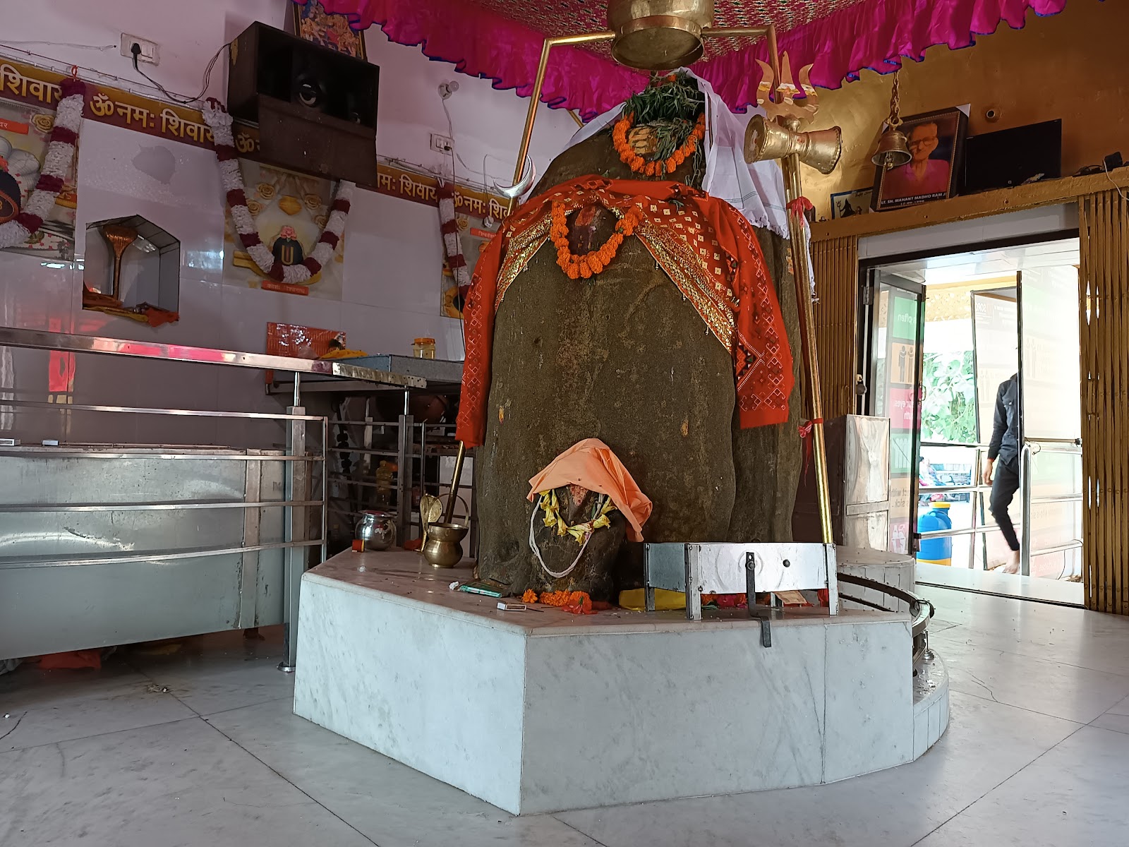 Kathgarh Mahadev Temple