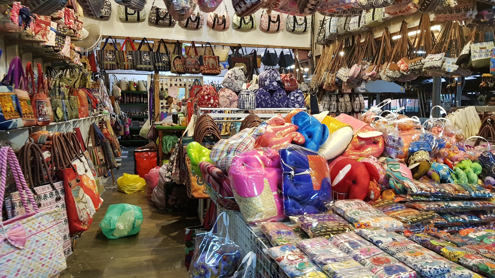 Pattaya Floating Market