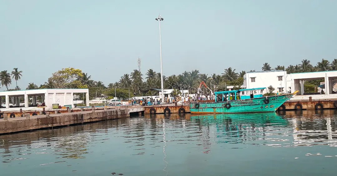 Adirampattinam Beach