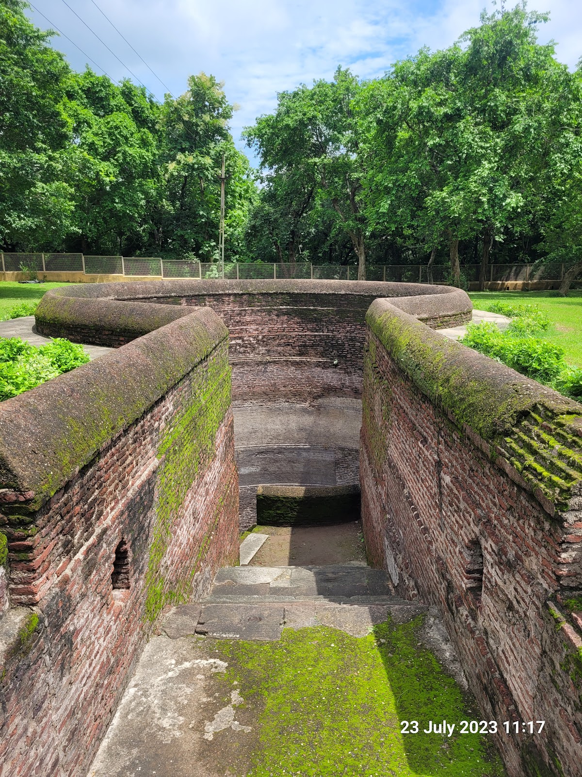 Old Stepwells and Baolis