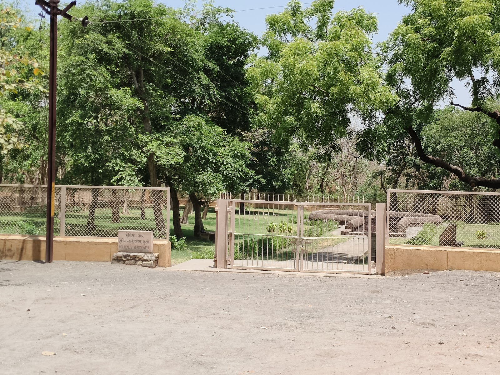 Old Stepwells and Baolis