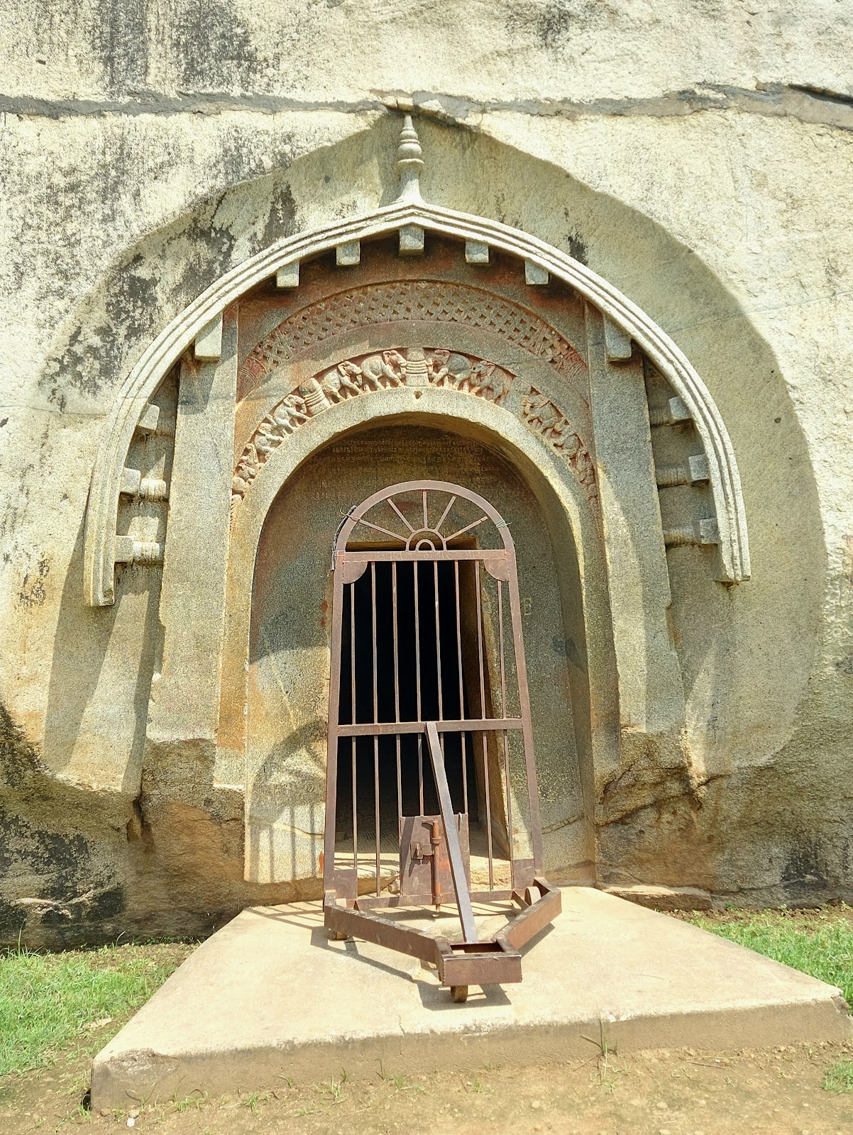 Barabar Caves