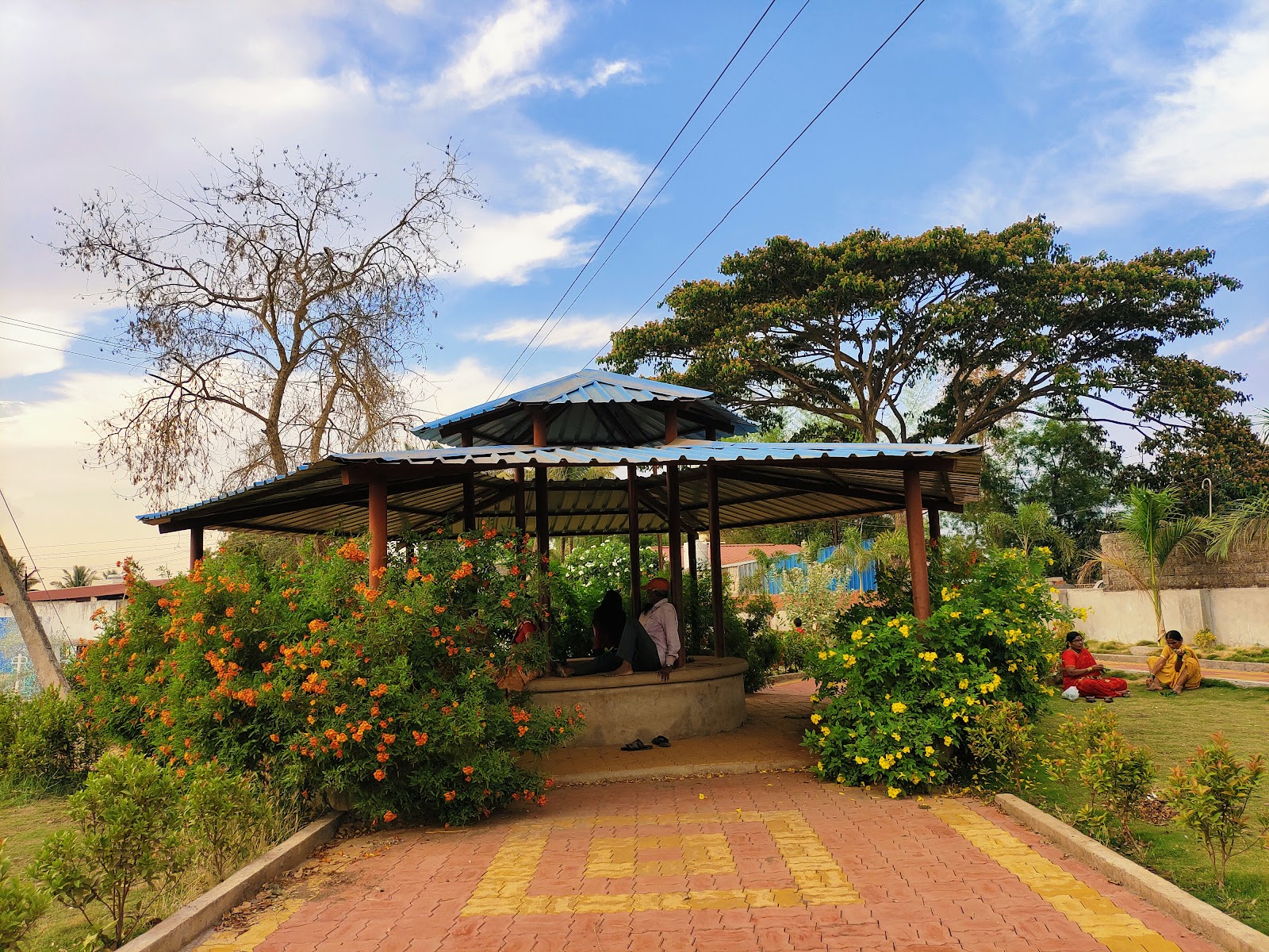 Community Garden and Lakefront