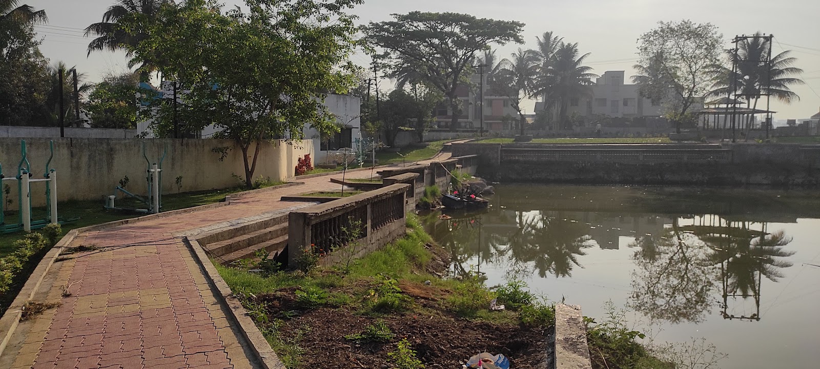 Community Garden and Lakefront