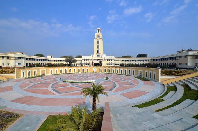 Pilani, Rajasthan - A Cultural and Educational Hub
