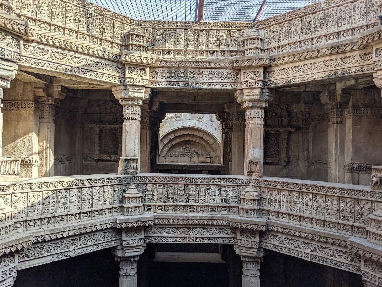 Local Stepwell and Tank